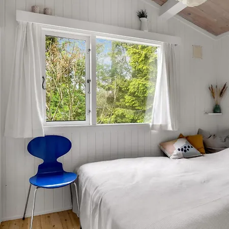 Prázdninový dům Cozy In Idestrup With Wifi *