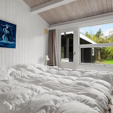 Prázdninový dům Cozy In Idestrup With Wifi *