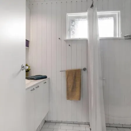 Cozy In Idestrup With Wifi