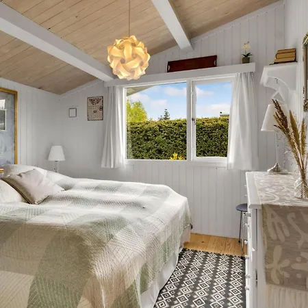 Stunning In Idestrup With Kitchen Holiday home *